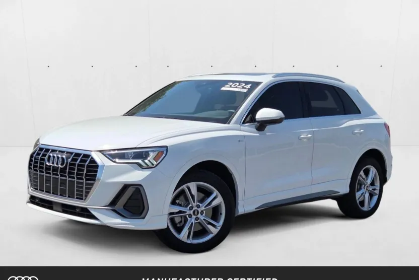2024 Audi Q3 S line Premium Plus photo 1