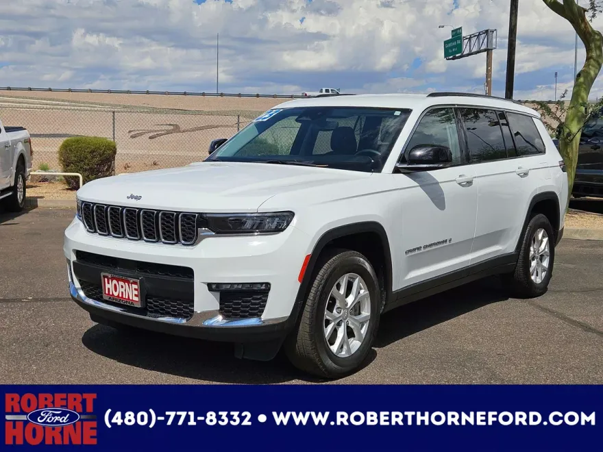 2023 Jeep Grand Cherokee Limited photo 1