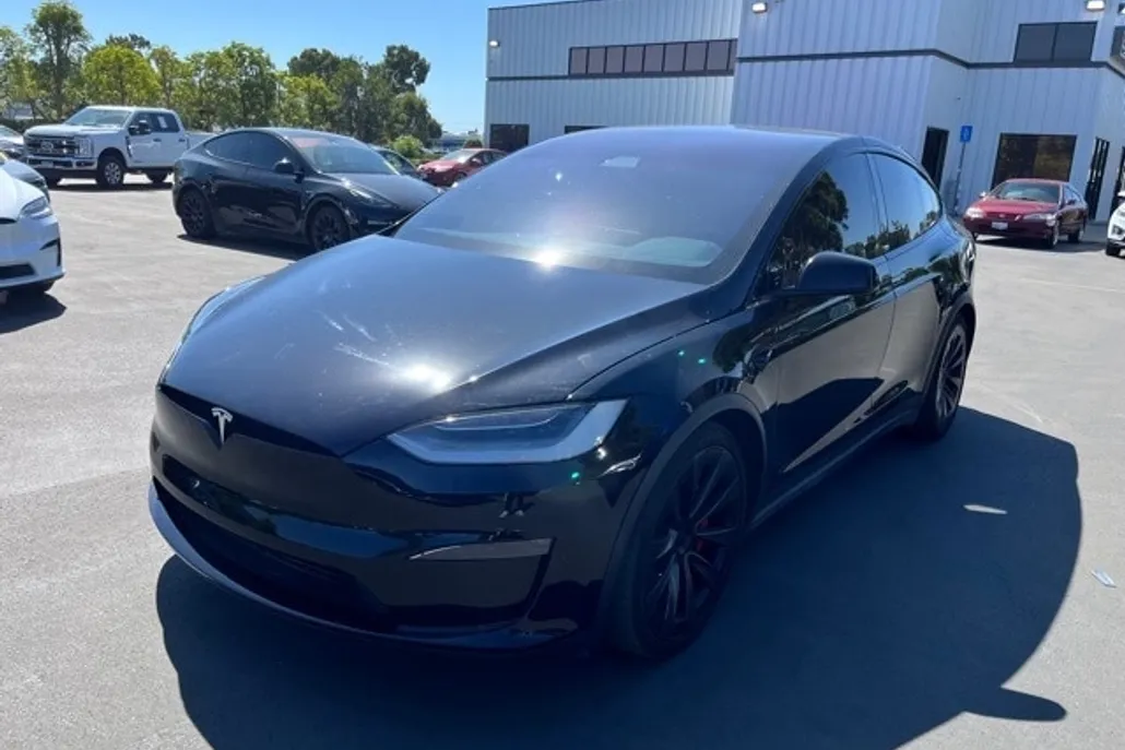 2023 Tesla Model X Plaid photo 1
