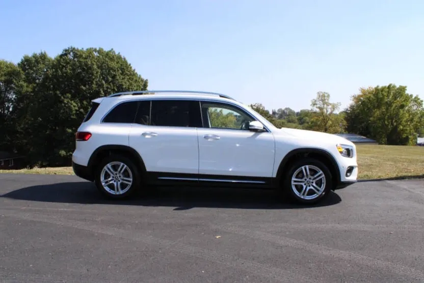 2021 Mercedes Benz GLB 250 4MATIC photo 1