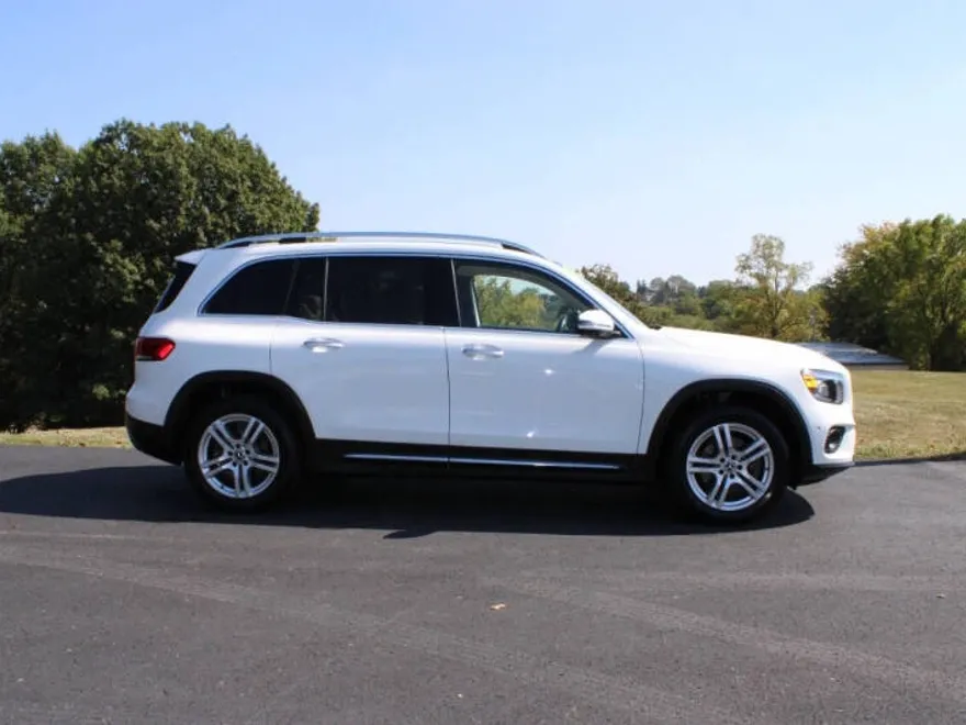 2021 Mercedes Benz GLB 250 4MATIC photo 1