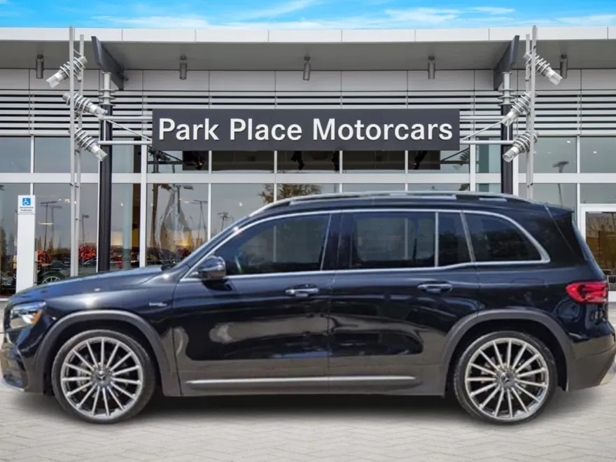 2024 Mercedes Benz GLB 35 AMG photo 1