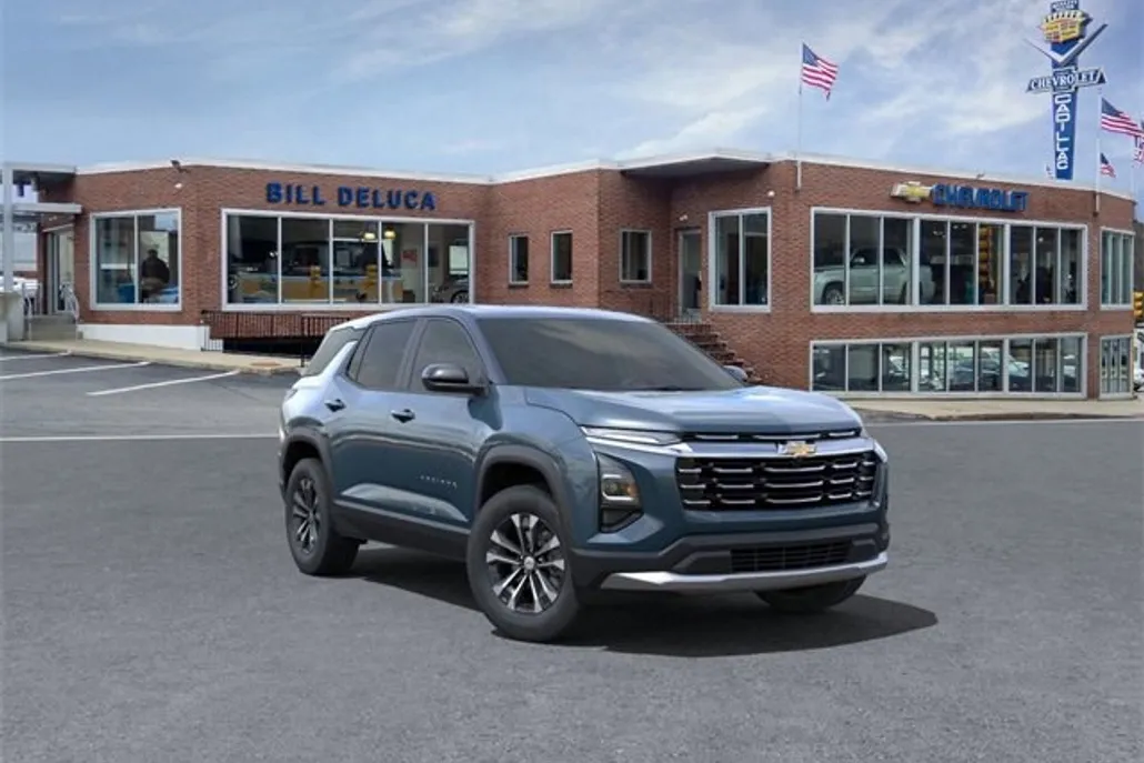 2025 Chevrolet Equinox LT photo 1