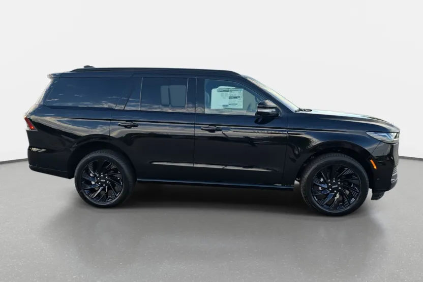 2025 Lincoln Navigator Reserve photo 1