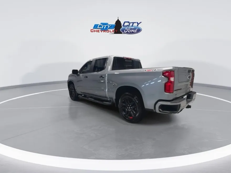 2026 Chevrolet Silverado 1500 RST photo 1