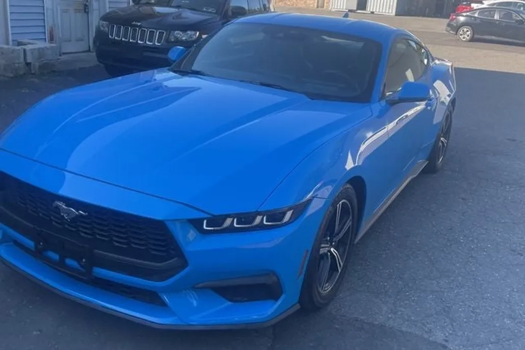 2024 Ford Mustang EcoBoost photo 1