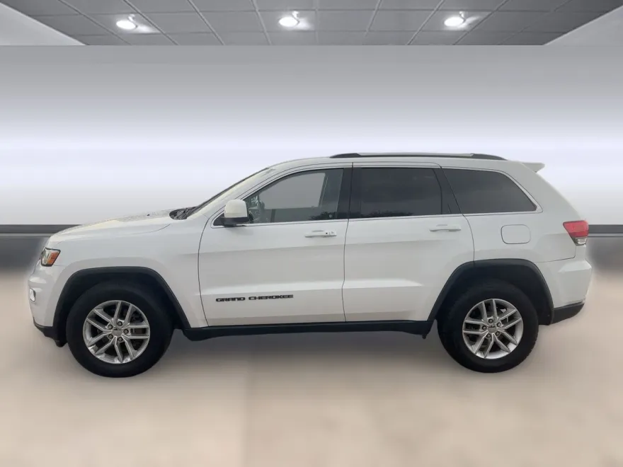 2017 Jeep Grand Cherokee Laredo photo 1