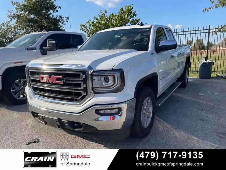 2017 Gmc Sierra 1500 SLE photo 1