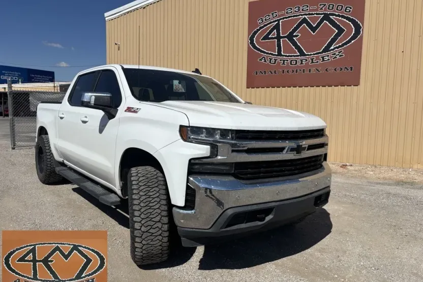2019 Chevrolet Silverado 1500 LT photo 1