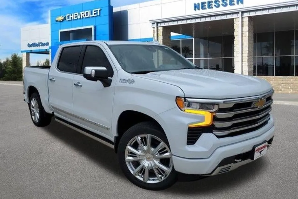 2026 Chevrolet Silverado 1500 High Country photo 1