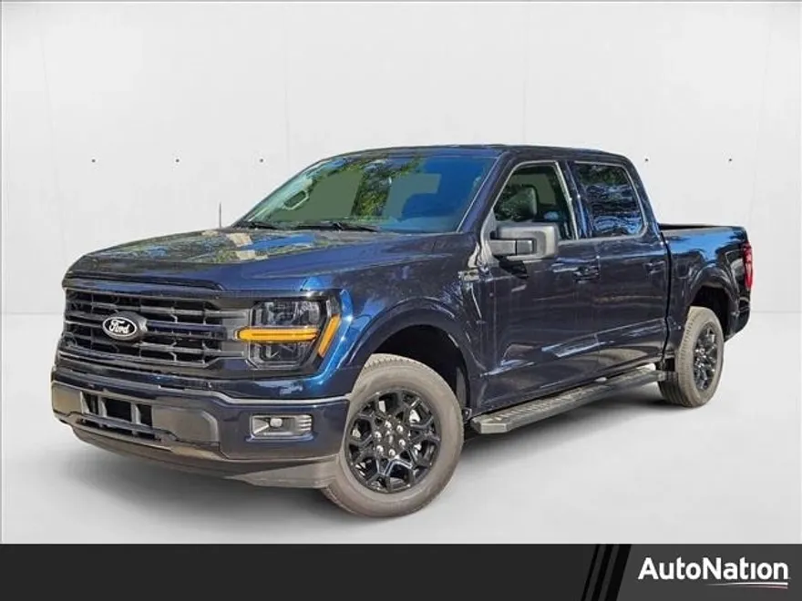2025 Ford F-150 XLT photo 1