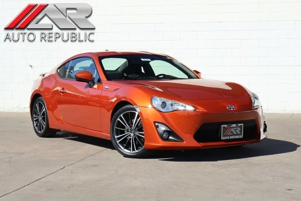 2015 Scion FR-S Base photo 1