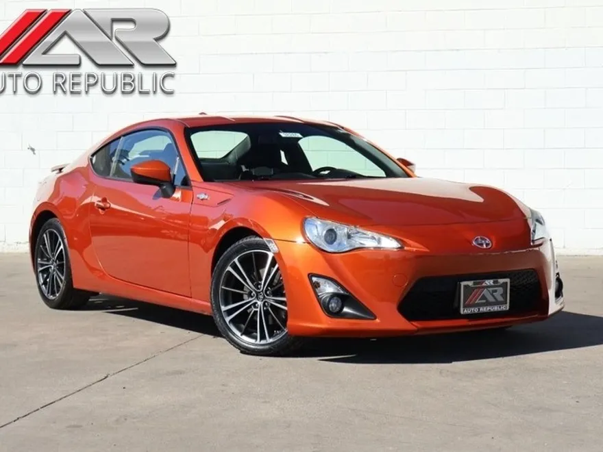2015 Scion FR-S Base photo 1