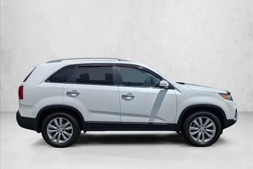 2011 Kia Sorento EX V6 photo 1