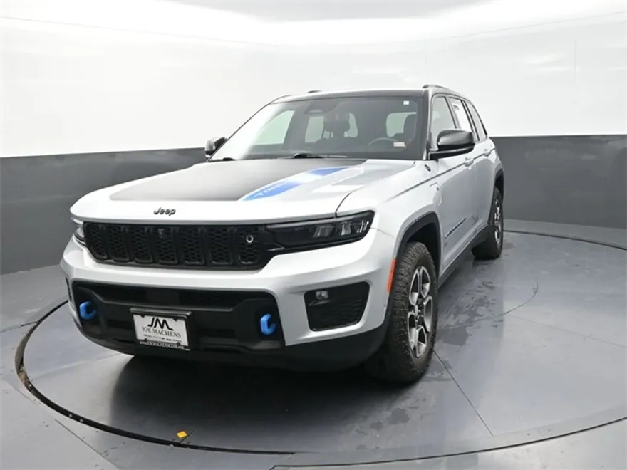 2023 Jeep Grand Cherokee Trailhawk 4xe photo 1