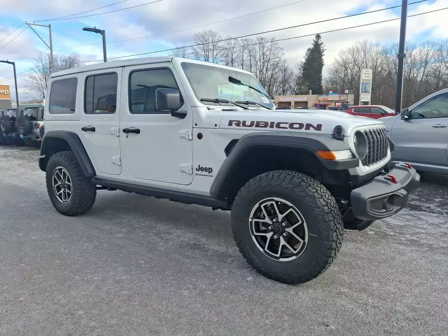 2025 Jeep Wrangler Rubicon photo 1