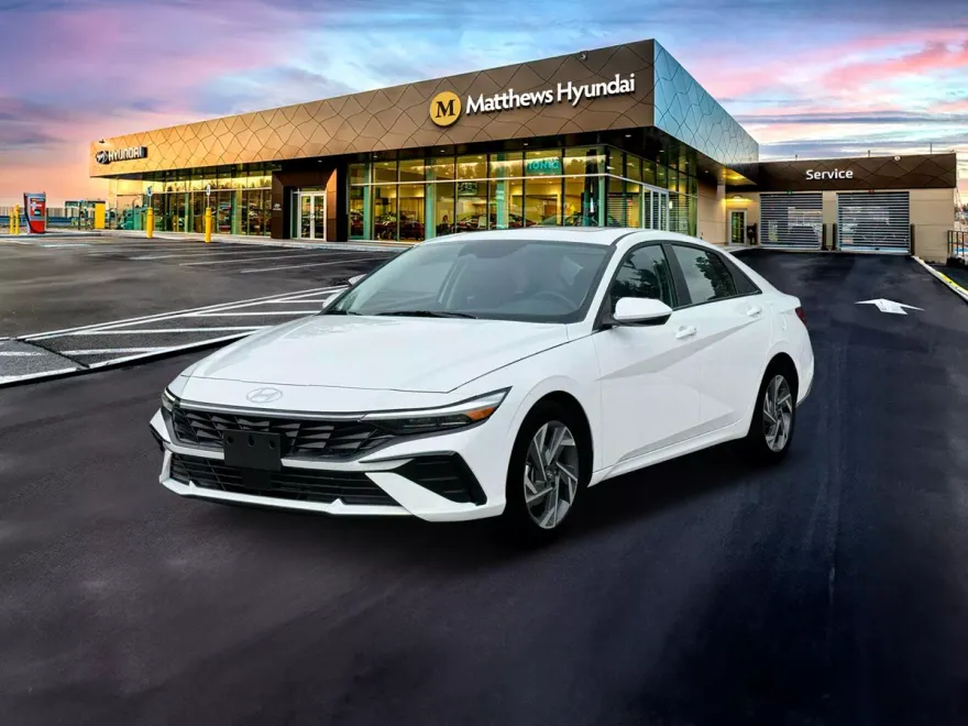2025 Hyundai Elantra SEL Convenience photo 1