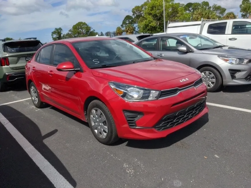2023 Kia Rio S photo 1