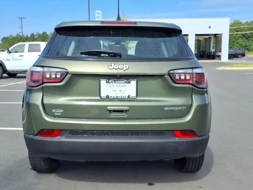 2019 Jeep Compass Sport photo 1