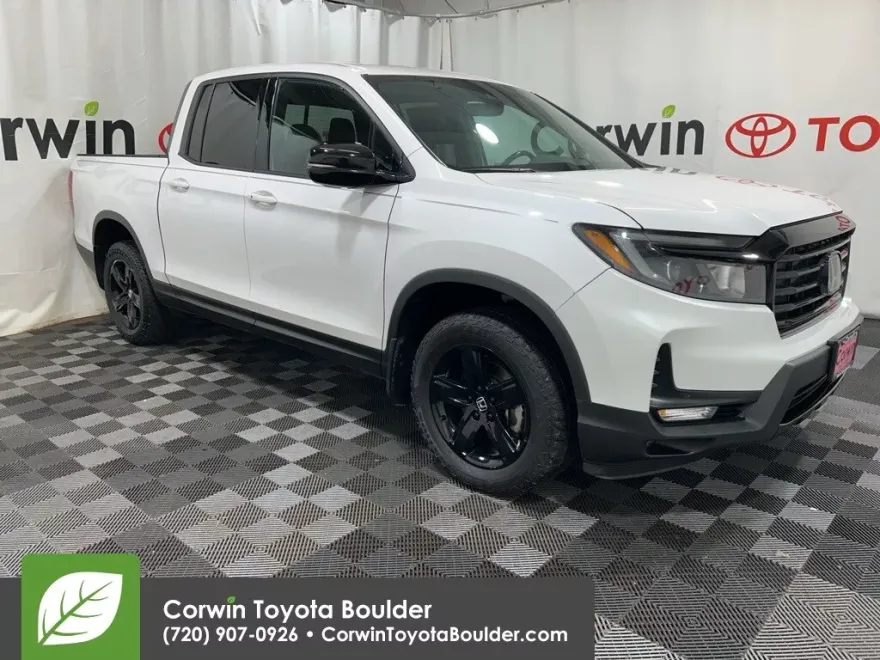 2023 Honda Ridgeline Black Edition photo 1