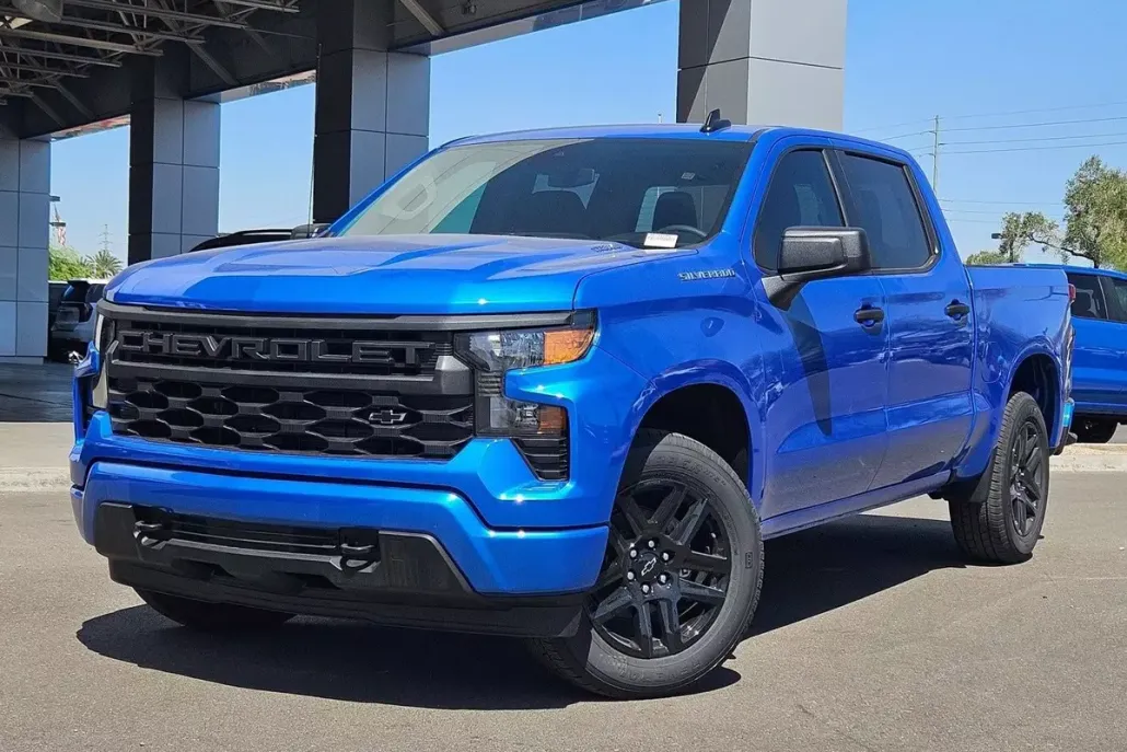 2026 Chevrolet Silverado 1500 Custom photo 1