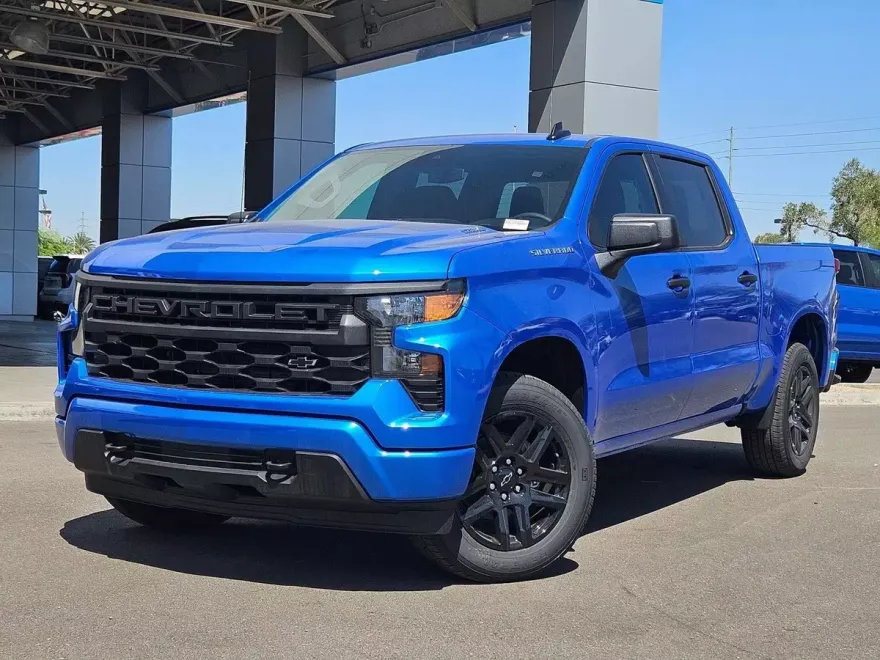 2026 Chevrolet Silverado 1500 Custom photo 1