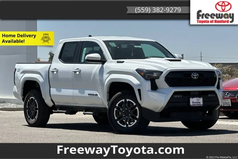 2025 Toyota Tacoma TRD Sport 4x4 Double Cab photo 1