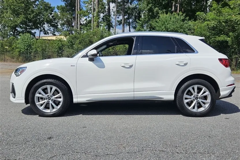 2023 Audi Q3 Premium S line photo 1