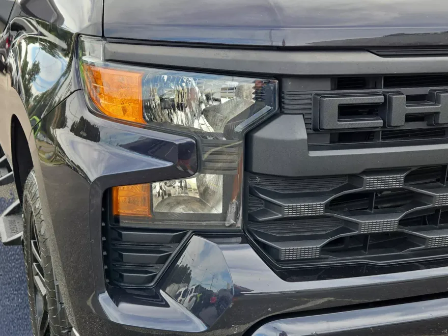2022 Chevrolet Silverado 1500 Custom photo 1