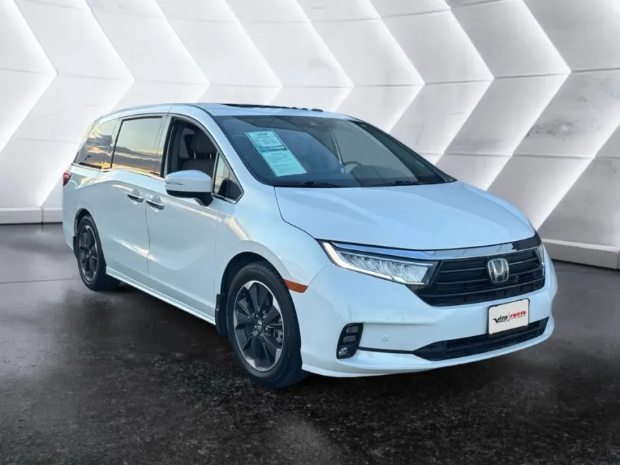 2024 Honda Odyssey Elite photo 1