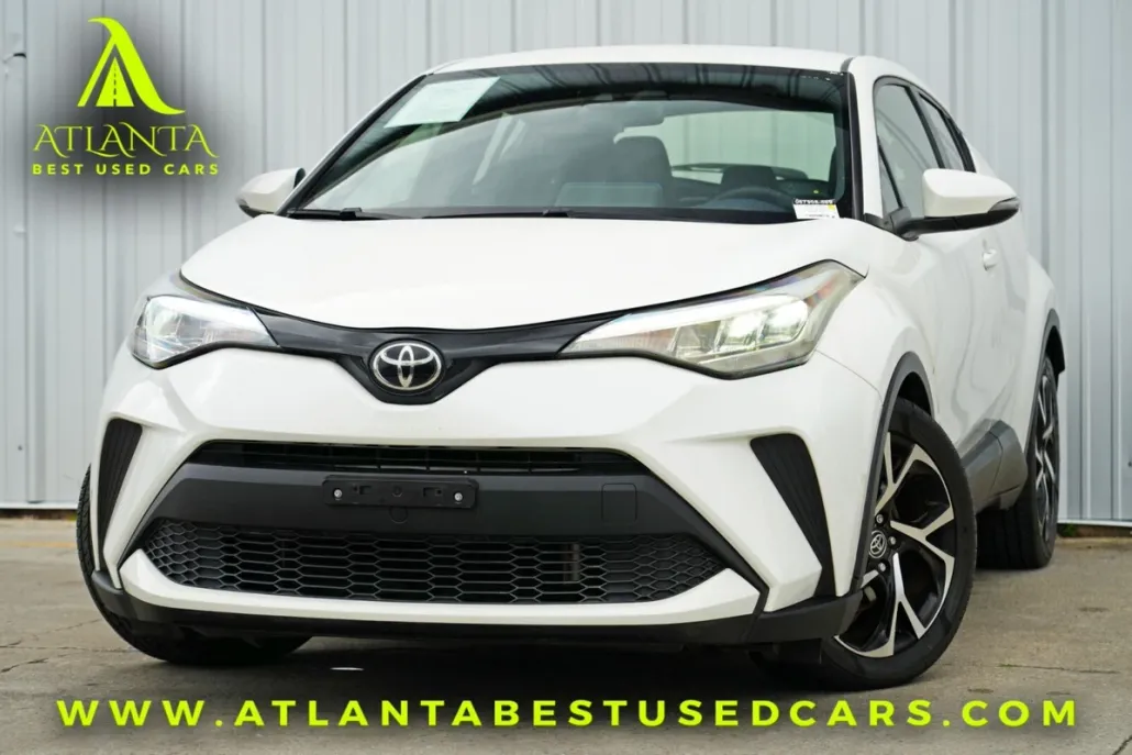 2020 Toyota C-HR XLE photo 1