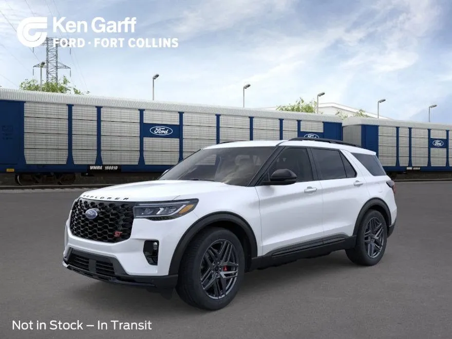 2025 Ford Explorer ST photo 1
