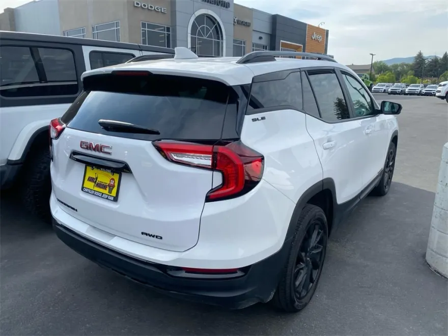 2024 Gmc Terrain SLE photo 1