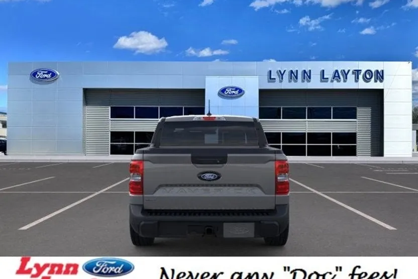 2025 Ford Maverick XLT photo 1