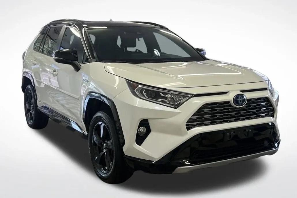 2020 Toyota RAV4 Hybrid XSE photo 1