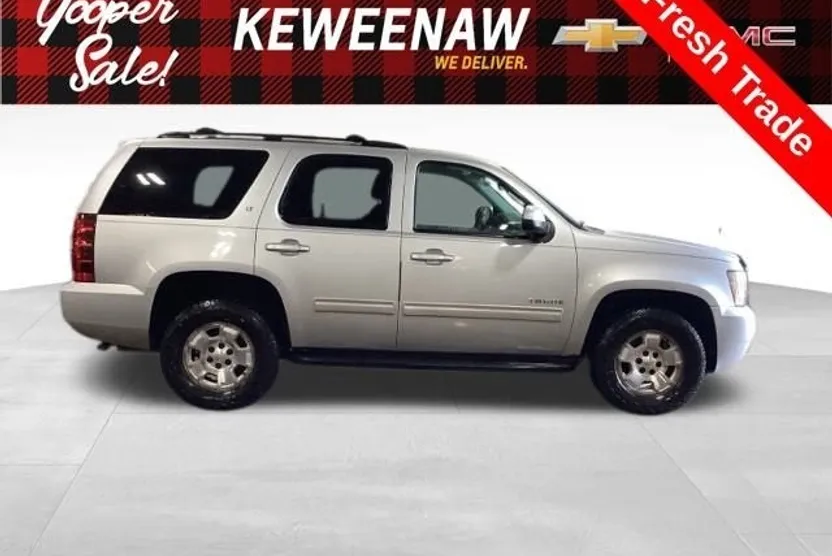 2011 Chevrolet Tahoe LT photo 1