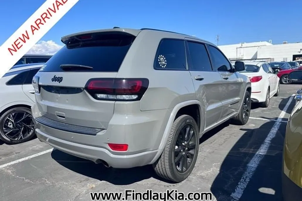 2020 Jeep Grand Cherokee Altitude photo 1