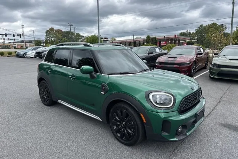 2023 Mini Cooper S ALL4 photo 1