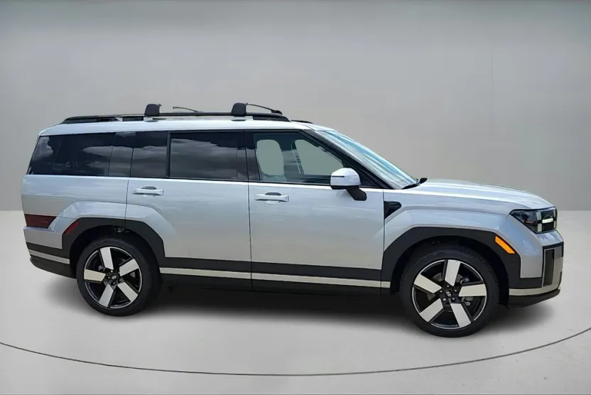 2025 Hyundai Santa Fe Limited photo 1