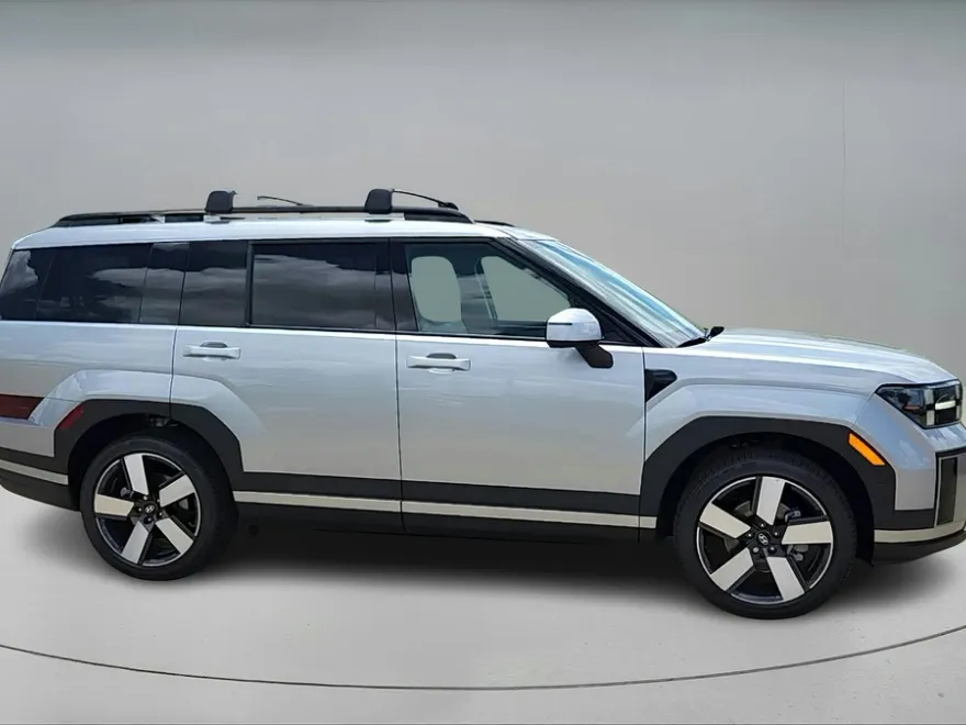 2025 Hyundai Santa Fe Limited photo 1