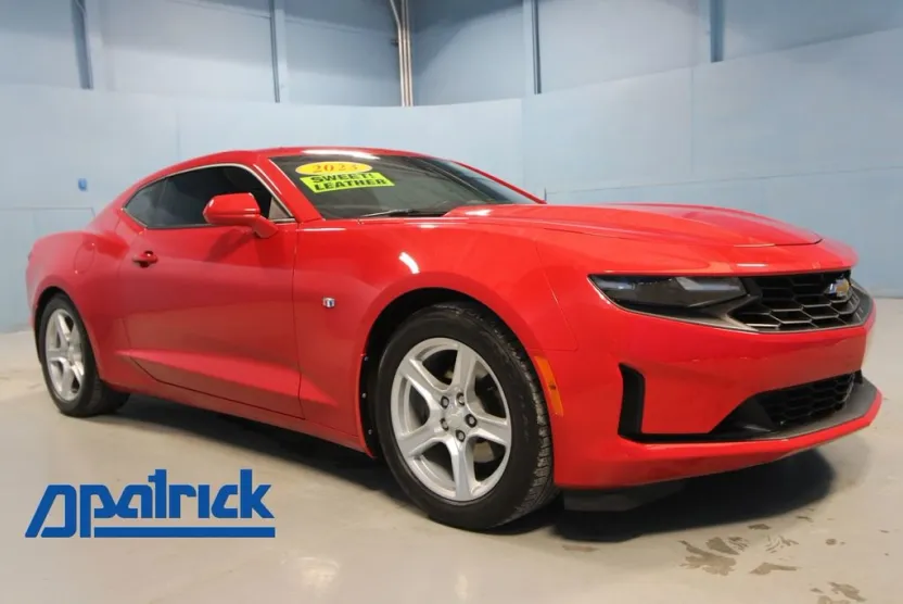 2023 Chevrolet Camaro 2LT photo 1