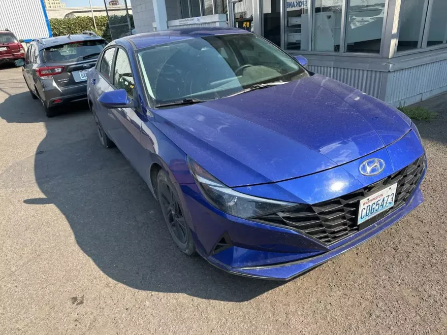2022 Hyundai Elantra SEL Convenience photo 1