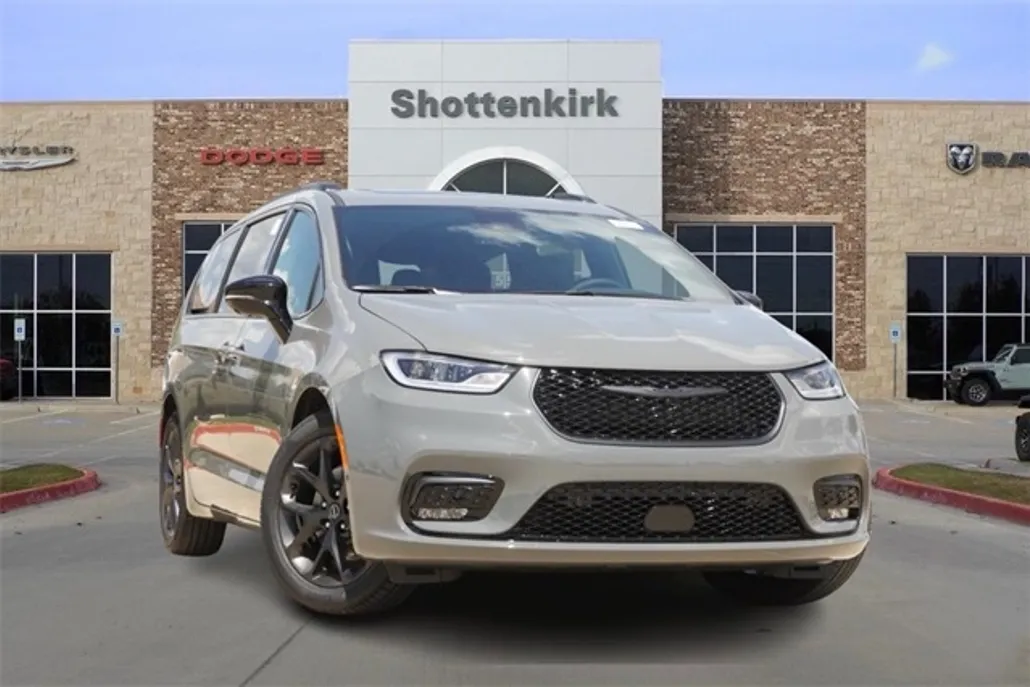 2025 Chrysler Pacifica Limited photo 1