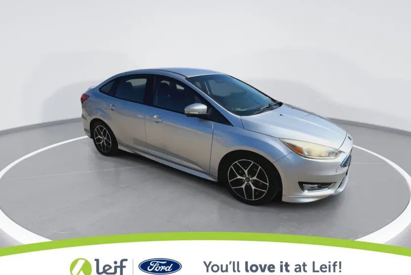 2015 Ford Focus SE photo 1