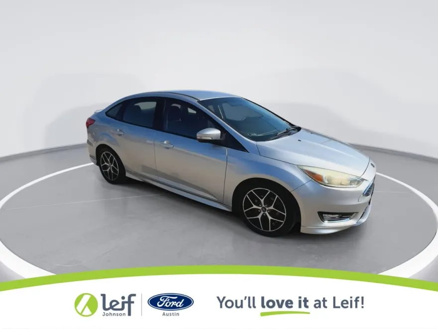 2015 Ford Focus SE photo 1