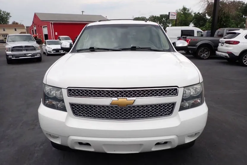 2014 Chevrolet Tahoe LTZ photo 1