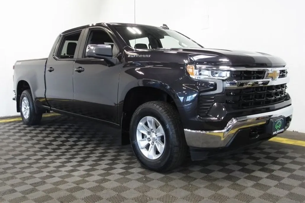 2022 Chevrolet Silverado 1500 LT photo 1