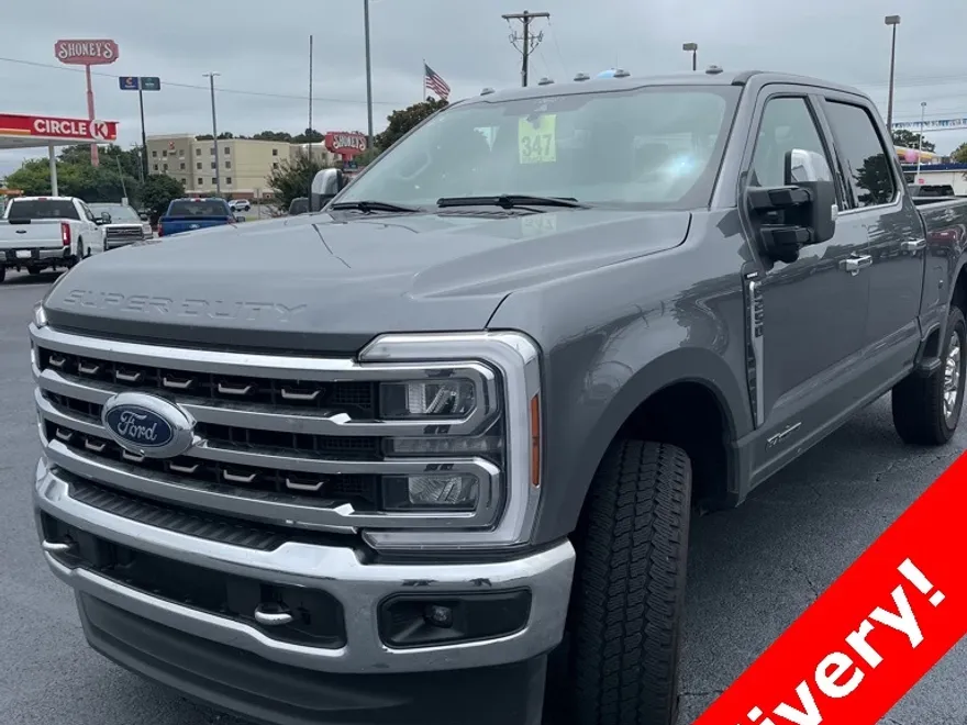 2024 Ford F-250 Lariat photo 1