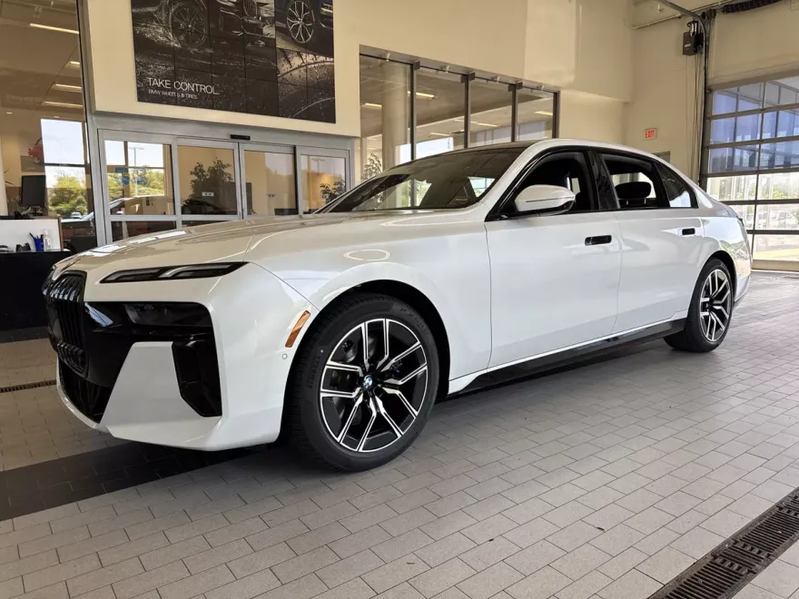 2025 Bmw 740i 740i xDrive photo 1