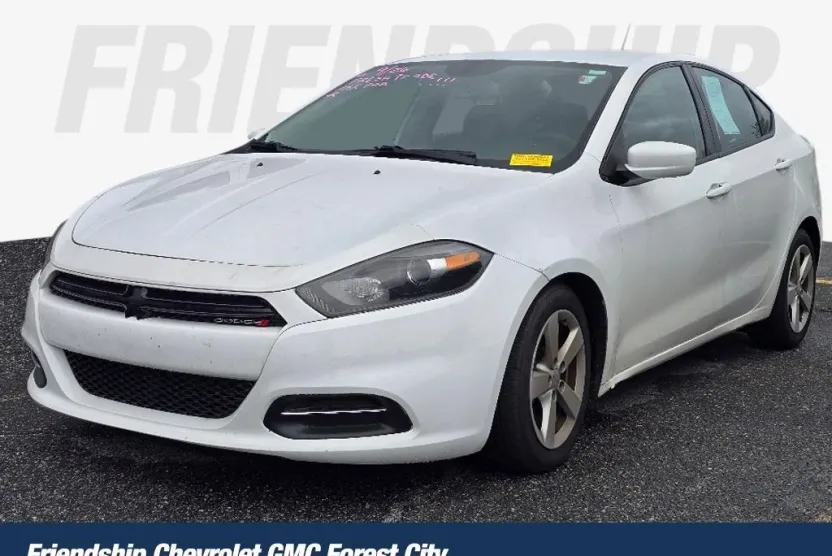 2016 Dodge Dart SXT photo 1
